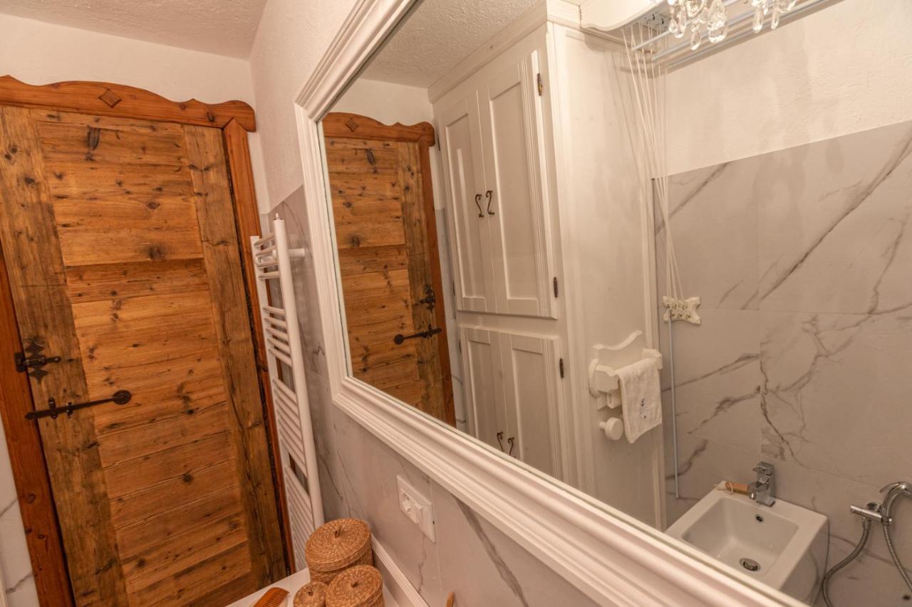L'Atelier Du Temps - Le Petit Refuge Appartement Cogne Eksteriør billede